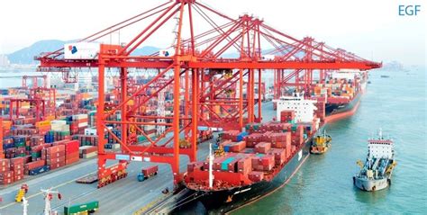 Cảng Singapore - Cảng vận chuyển container tấp nập nhất thế giới - Trang