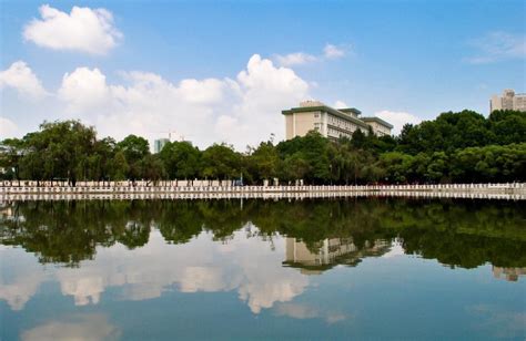 中南民族大学是几本院校（中南民族大学介绍及专业分析） | 说明书网