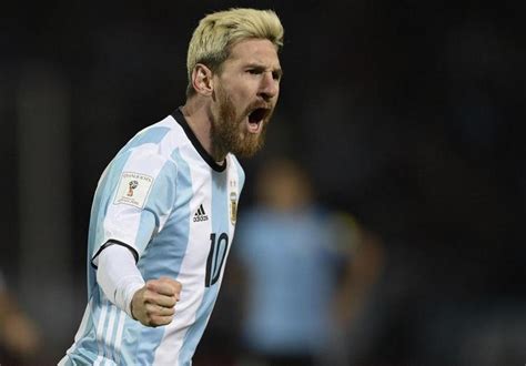 世预赛-梅西回归绝杀 10人阿根廷胜乌拉圭领跑