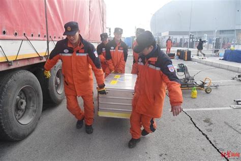 中国救援队赴土耳其实施国际救援_凤凰网视频_凤凰网