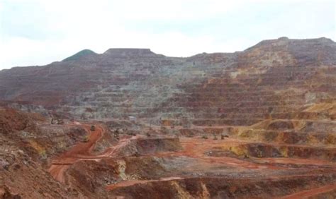 波尔铜矿——紫金矿业在塞尔维亚播下资源的种子 $紫金矿业(SH601899)$ 一、百年老矿迎来新主欧洲巴尔干半岛上的塞尔维亚，有一座百年历史的老矿——波尔铜矿。该矿... - 雪球