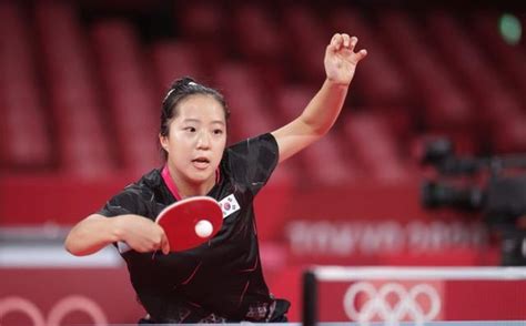 不打11-0！韩国乒乓球17岁小将主动让分，东京奥运会首秀4-0晋级|乒乓球|申裕斌|韩国_新浪新闻