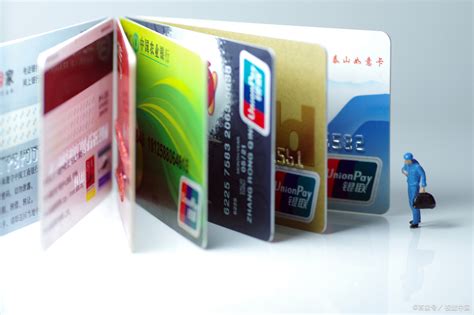 银行卡银联号查询方法，教你3种快速查询银联卡号 - 人人理财