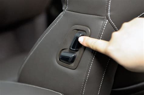 速派驾驶席座椅功能 – 手机新浪汽车
