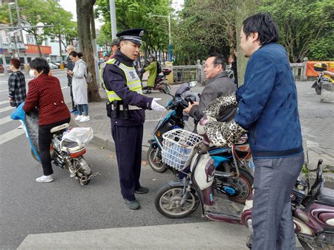 员村新街周边违停多发，广州交警：今年已劝离、执法1300余次