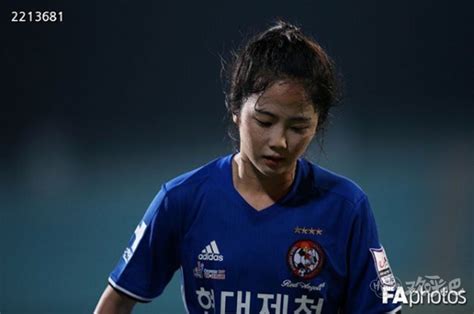 李玟娥当选2017年度韩国女球员-欢呼吧