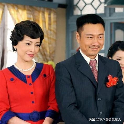 8.9分！今年最高分港剧诞生，男主角是TVB视帝，被误会买不起房__财经头条