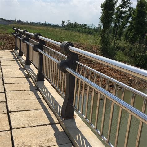 格拉瑞斯桥梁护栏厂 加工定制优质河道隔离防护栏杆 304不锈钢景观栏杆价格|价格|厂家|多少钱-全球塑胶网