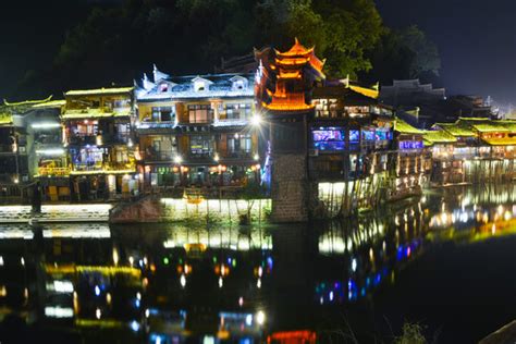 湖南湘西旅游必去十大景点，湘西哪里好玩景点排名(3)_巴拉排行榜