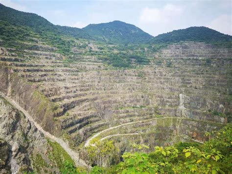 【看长江之变】从“亚洲第一天坑”到国家4A景区 黄石国家矿山公园的生态转型之路 - 周到上海