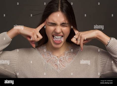 Screaming screams hi-res stock photography and images - Alamy