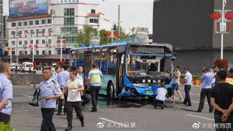 安顺坠湖公交已致21人死亡 司机已找到:single-爱卡汽车