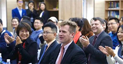 上海哪个学校的MBA留服认证，美国北爱荷华大学MBA中美一致-企业官网