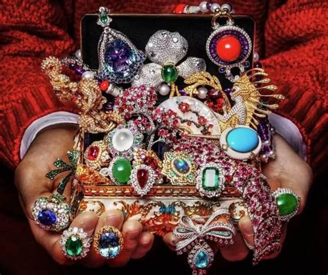 世界十大顶级珠宝品牌排行榜，10大值得买的珠宝_巴拉排行榜
