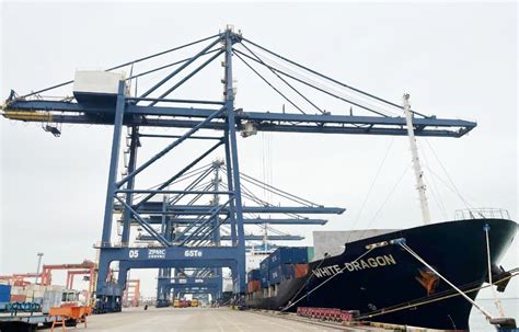 万海航运泰越航线首次挂靠高栏港国际码头
