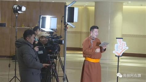 2011年内蒙古蒙语卫视 春节晚会 男女情歌对唱_腾讯视频