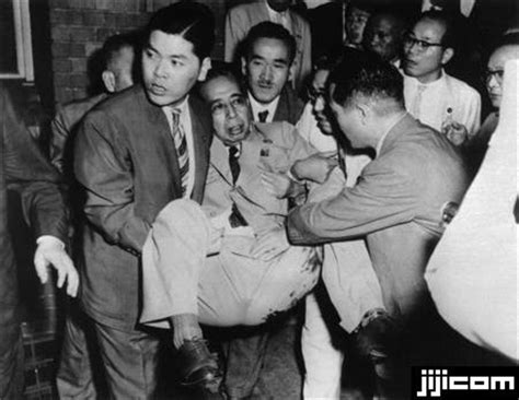 盘点那些被刺杀过的日本首相：5人任内遇刺3人身亡，包括安倍晋三的外公岸信介_原敬_右翼_图片
