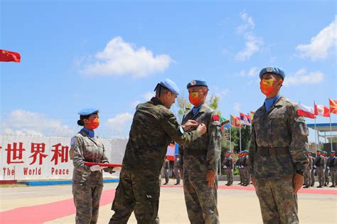 中国第20批赴黎巴嫩维和部队官兵被授予联合国“和平勋章”