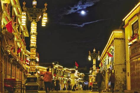 华灯初上 夜幕下的北京光影璀璨-图片频道