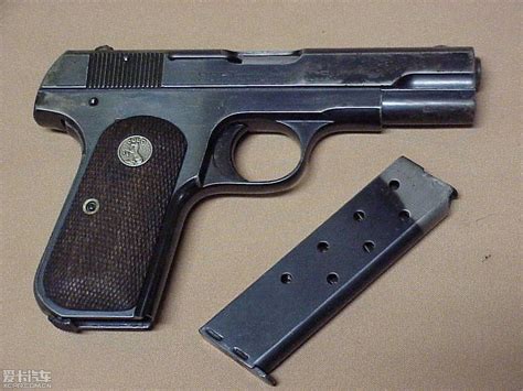 勃朗宁BAR M1918机枪，在一战、二战中的功劳不亚于加兰德步枪_柯尔特