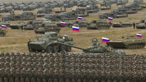 乌克兰防长称俄军最快下个月对乌发动大规模入侵_凤凰网视频_凤凰网