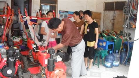 惠州市农机技术推广站到种植大户 指导花生机械化播种-广东省农业农村厅网站
