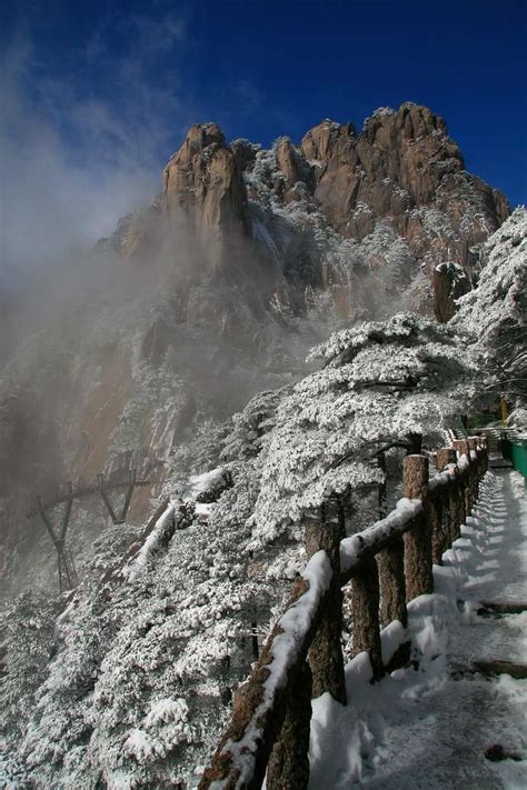 地理中国：黄山 在冬雪里邂逅春的足迹_青岛频道_凤凰网