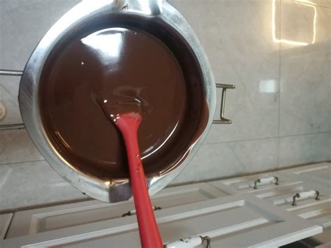 如何做巧克力脆皮冰棍（巧克力脆皮冰糕怎么做）