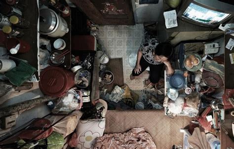 香港穷人到底多穷? 图揭香港“穷人”的真实生活|穷人|公寓|双层床_新浪新闻