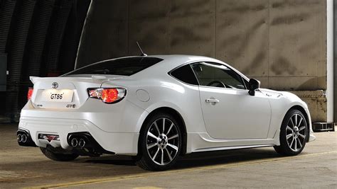 2014 Toyota 86 Limited Edition Review - Cars.co.za