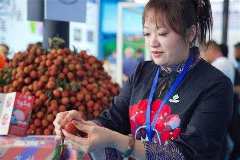 茂名特色农产品重磅亮相2023世界电商大会_北京日报网