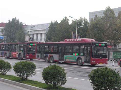 18米长的巨型纯电动公交车在北京公交57路将投入运营-中国道路运输 - 中华人民共和国交通运输部主管 - 中国道路运输协会主办