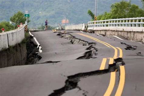 台湾花莲地震致1死167伤 逾500所学校受灾-渝北网