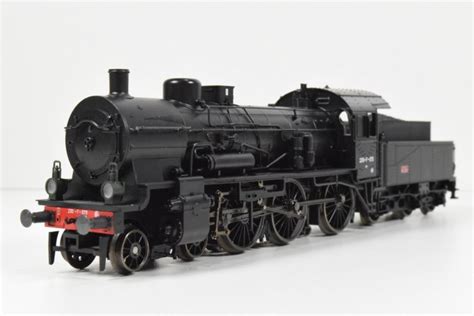 Märklin H0 - 37036 - Dampflokomotive mit Tender Serie 230F (ex P8 / BR ...