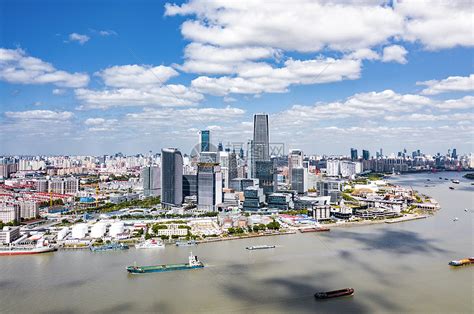 徐汇滨江，人民水岸发力放大“生活的能量”