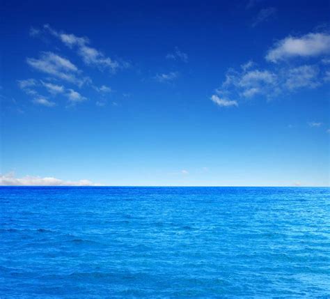 蓝蓝的大海图片-美丽的蓝色大海素材-高清图片-摄影照片-寻图免费打包下载