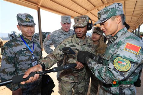 中美人道主义救援减灾联演开幕 多种救援装备集结 - 中国军网