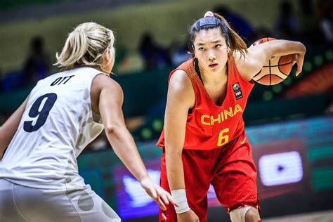 无畏金兰！中国女篮夺世界杯亚军_凤凰网