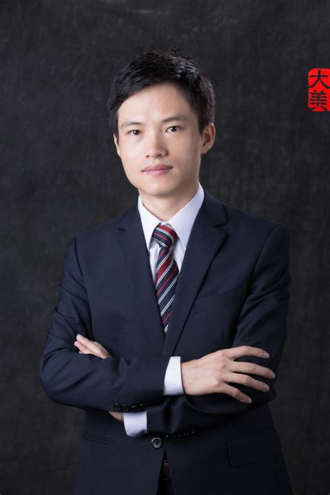2012年度十名精英律师出炉-中国长安网