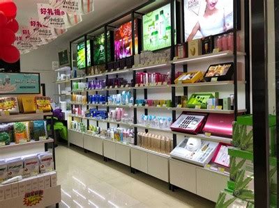 想开个化妆品店 精妆联华六大加盟优势扫清开店难题