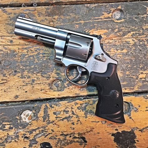 Revolver Tour #8: Smith & Wesson 625 – Gun Nuts Media