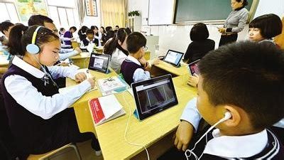 安徽一中学要求学生花近6000元买平板电脑？官方：责令退费_凤凰网