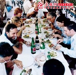 上海人请吃饭，河南人请吃饭，东北人请吃饭，你会跟谁走？|吃饭|上海菜|饭量_新浪新闻
