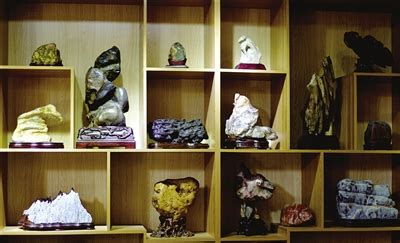 内蒙古阿拉善 大漠奇石文化博物馆内琳琅满目的奇石精品真亮眼__凤凰网