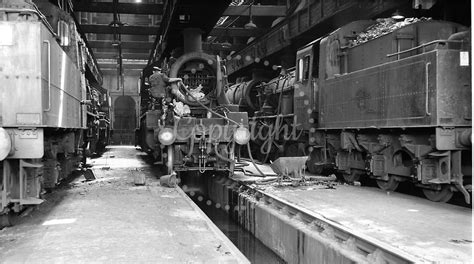 Rail-Online | 78xxx Class 2 2-6-0 | 78004 1953-02-22 Swindon