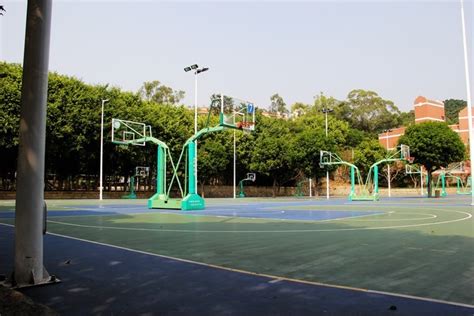 学校篮球场高清图片下载_红动网