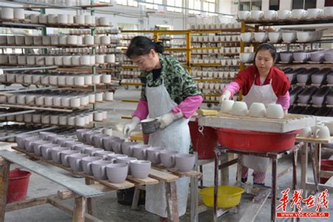 【开放崛起新征程】陶瓷成醴陵外贸主力 出口150多个国家和地区 - 要闻 - 湖南在线 - 华声在线