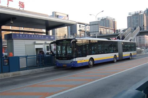 400款车您坐过多少？一群公交迷帮你找回逝去的北京记忆_京报网