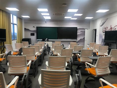 智慧教室-芜湖职业技术学院-人文旅游学院