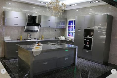 厨房整体橱柜全屋装修设计定制现代L形石英石多层实木厨柜加工-阿里巴巴